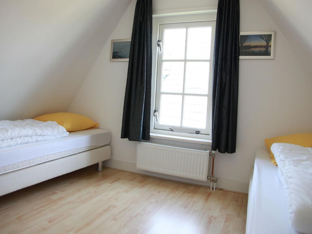 Comfy Villa In Wieringer Style Near The Wadden Sea Hippolytushoef Exterior foto